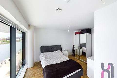 1 bedroom flat for sale, Manchester Waters, 1 Pomona Strand, Old Trafford, Manchester, M16