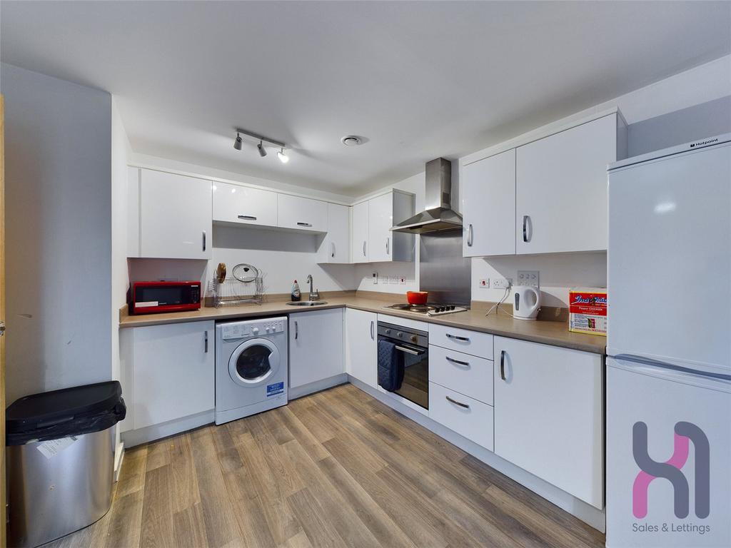 Spinner House, 1B Elmira Way, Salford Quays, Manchester, M5 2 bed flat