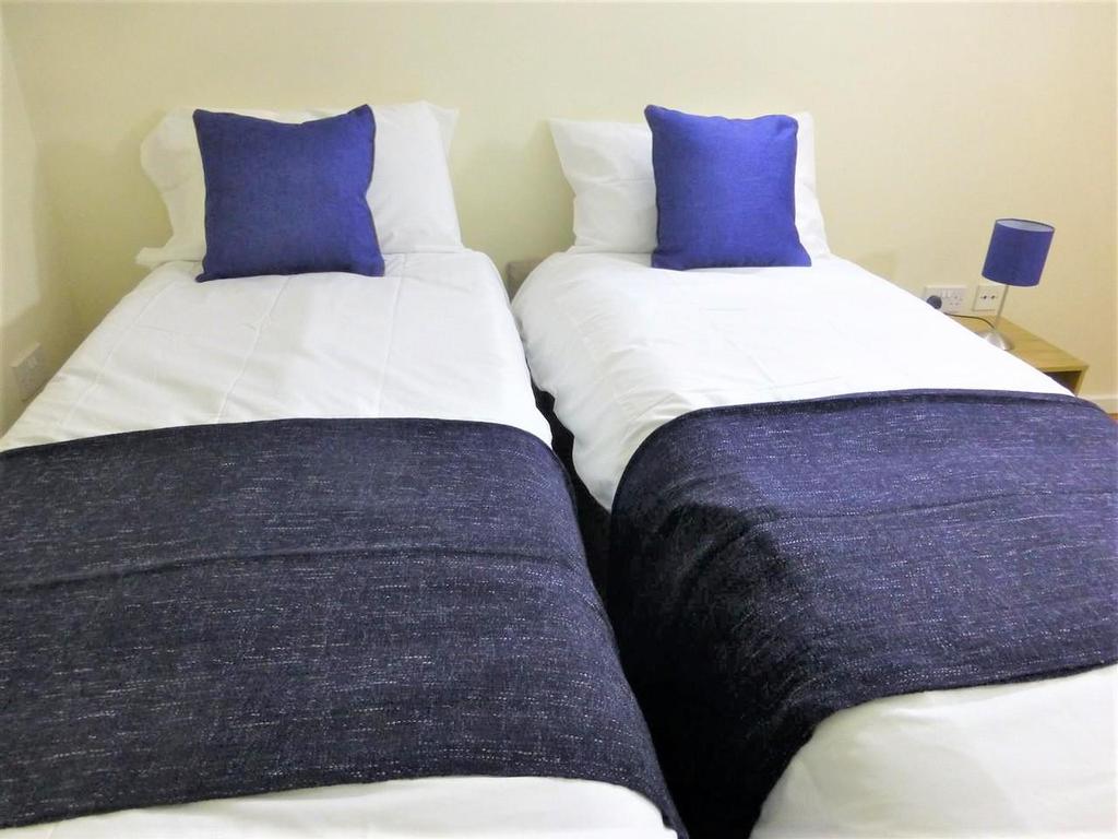 Bedroom.jpg