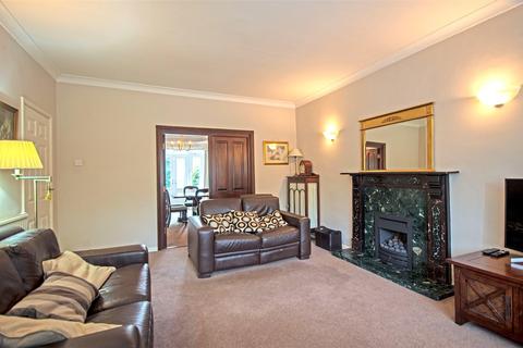 65 Jervis Crescent, Sutton Coldfield, B74 4PN
