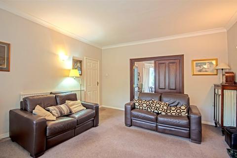 65 Jervis Crescent, Sutton Coldfield, B74 4PN