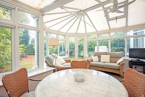 65 Jervis Crescent, Sutton Coldfield, B74 4PN