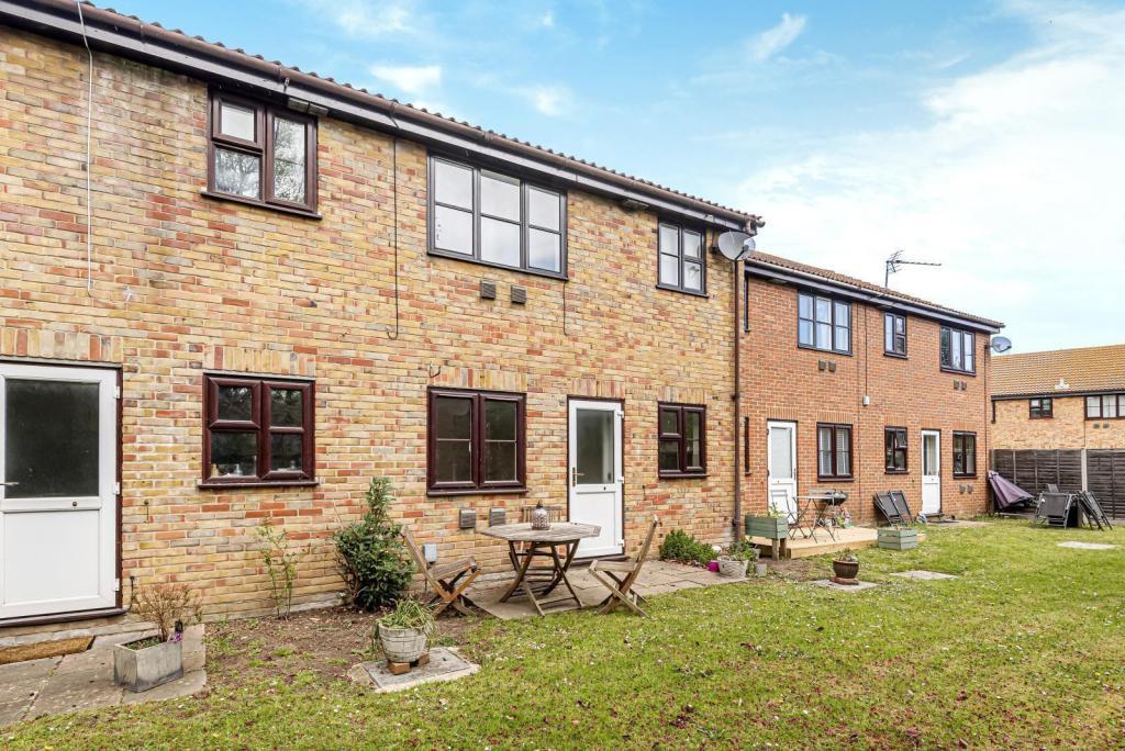 Lindley Road, WaltononThames KT12 1 bed ground floor £