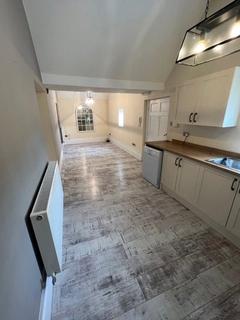4 bedroom semi-detached house to rent - Hardwick Bank Road, Tewkesbury, Gloucestershire, GL20