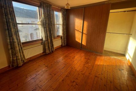 42 Windsor Road, Richmond, TW9 2EL