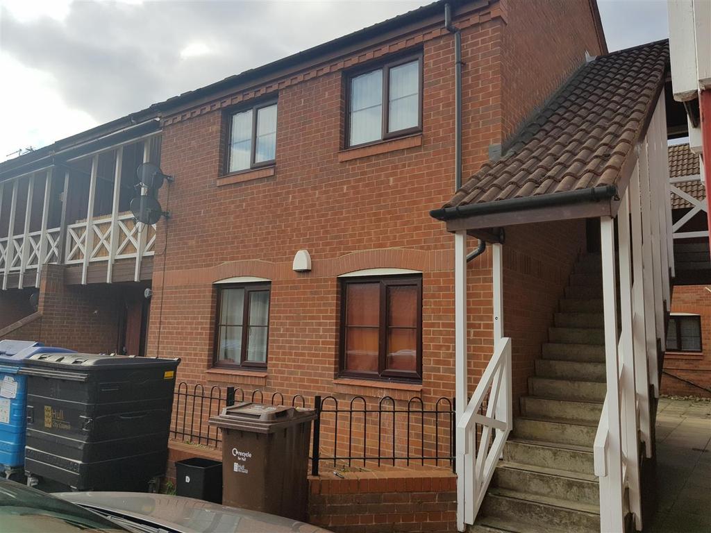 Marine Wharf Kingston Street Hull 2 bed flat £650 pcm (£150 pw)