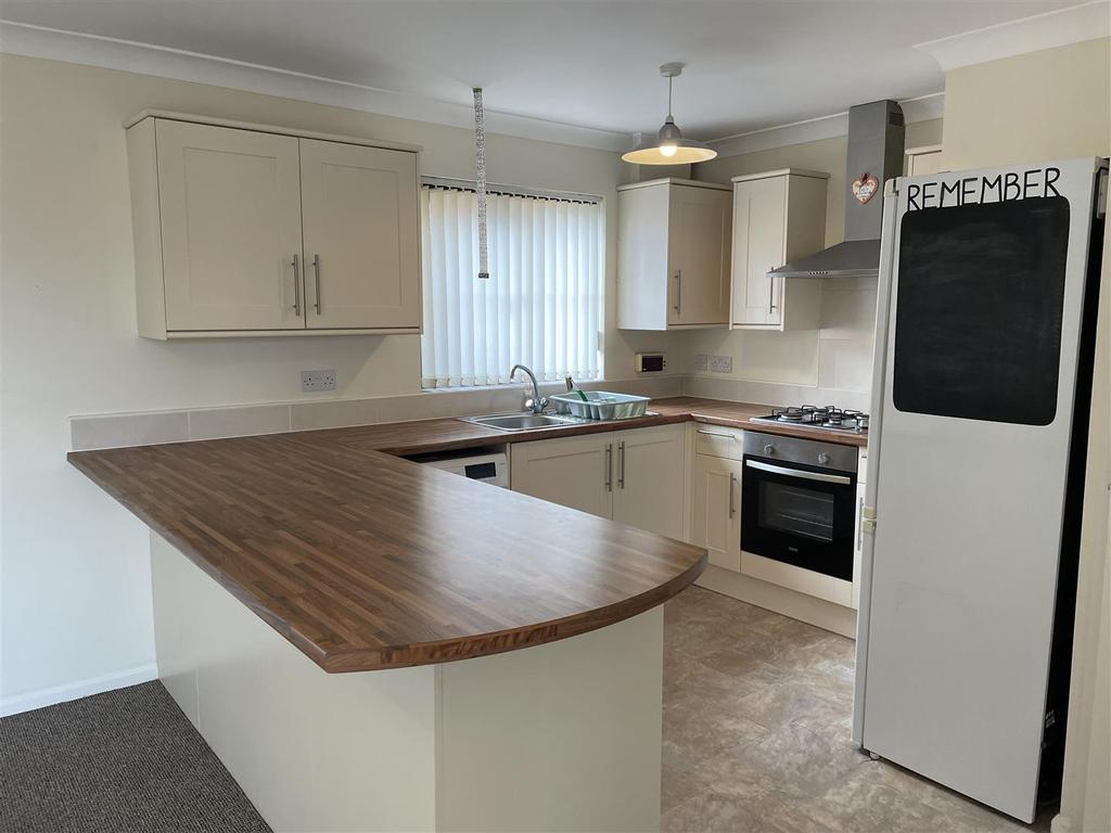 Marine Wharf Kingston Street Hull 2 bed flat £650 pcm (£150 pw)