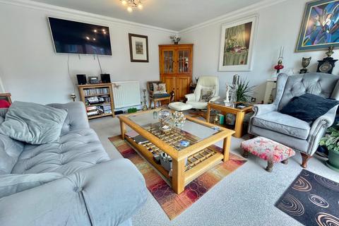 2 bedroom apartment for sale, Cross Road, Weymouth