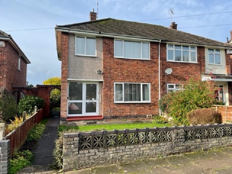 Malmesbury Road, Whitmore Park, Coventry, West Midlands. CV6 2HY 3 bed