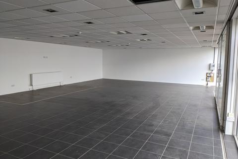 Workshop & retail space to rent, Midland Road, CIRENCESTER, Gloucestershire.