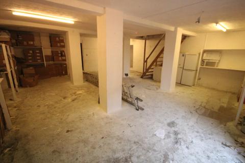 Industrial park to rent - Westfield Crescent, Kirkstall, Leeds, LS3 1DJ
