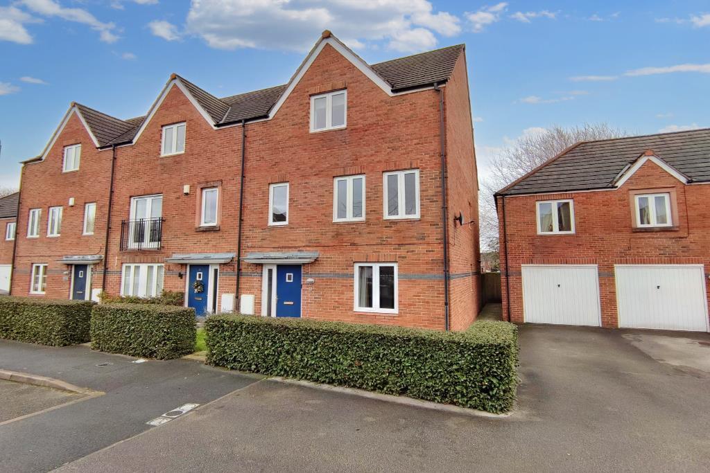 Mountsorrel Road, Altrincham 4 bed semidetached house £1,700 pcm (£