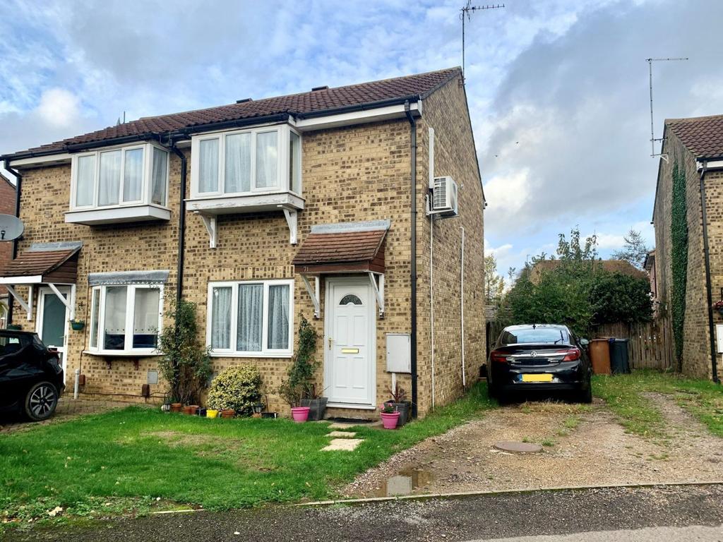 Dore Close, The Maltings, Northampton... 2 bed semidetached house £
