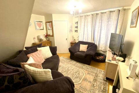 71 Dore Close, Northampton, NN3 8NJ