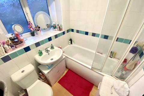 71 Dore Close, Northampton, NN3 8NJ