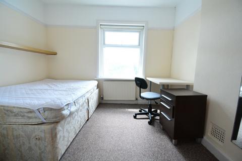 undefined, Premium 5 Double Bed Student House on Parker Road