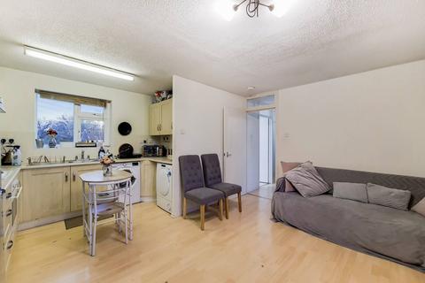 1 bedroom flat for sale - Springwood Crescent, Edgware, HA8
