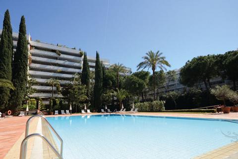 5 bedroom apartment, Marbella, Malaga, Spain