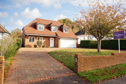 3 bedroom detached house for sale - Crabtree Lane, Great Bookham, Leatherhead