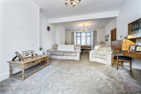 85 Devonshire Road, London, NW7 1DR