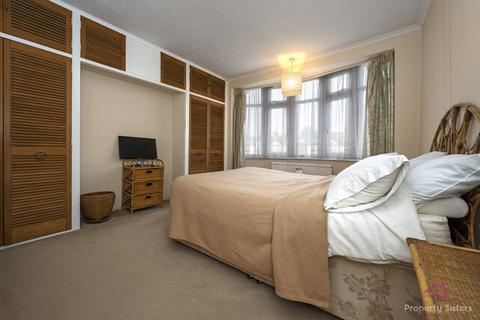 85 Devonshire Road, London, NW7 1DR