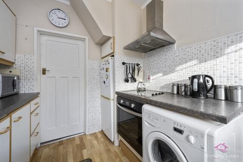 85 Devonshire Road, London, NW7 1DR