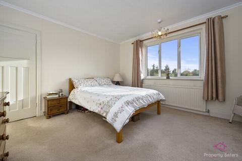 85 Devonshire Road, London, NW7 1DR