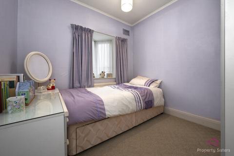 85 Devonshire Road, London, NW7 1DR