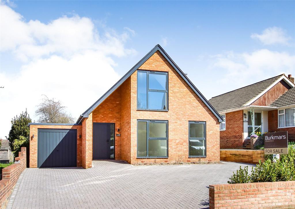 Lower Buckland Road, Lymington, Hampshire, SO41 4 bed detached house