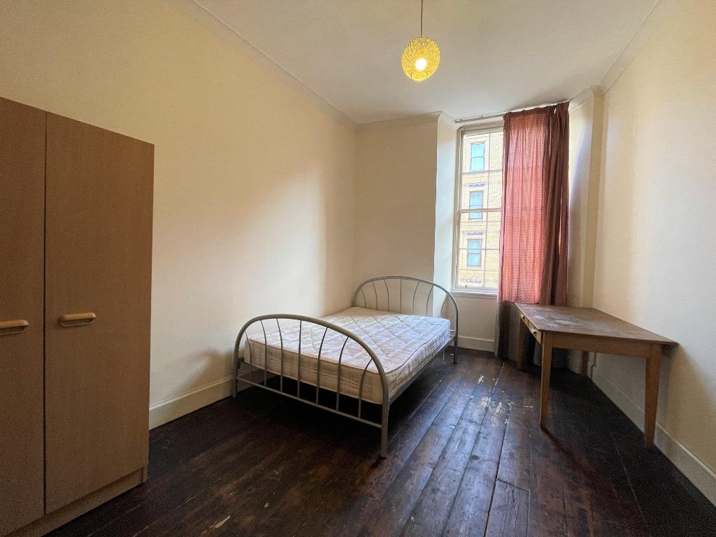 Apartment in Glasgow - View 4