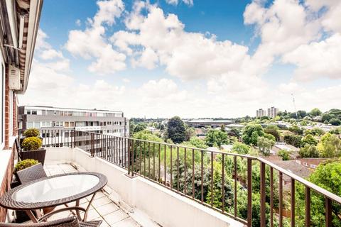 4 bedroom penthouse to rent - Victoria Drive, London