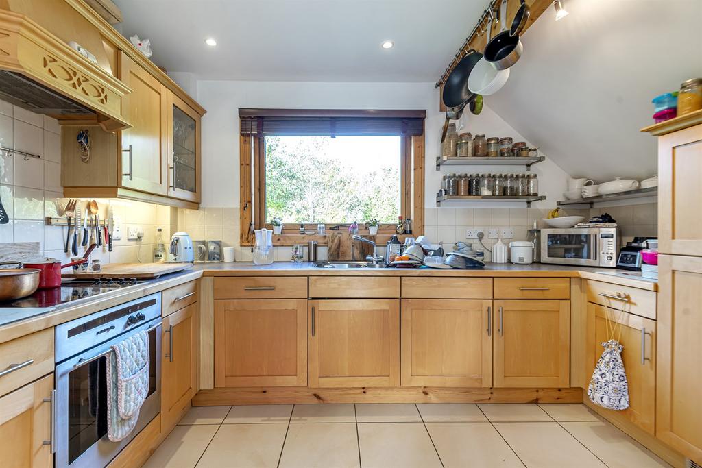 Harleyford Estate, Marlow 2 bed detached house for sale £500,000
