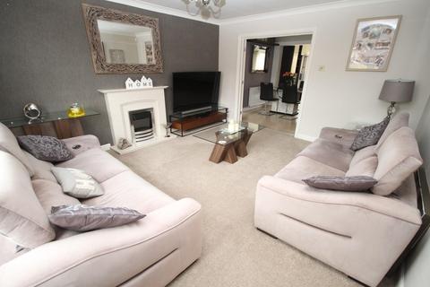 16 Sorrin Close, Idle, Bradford, BD10 8QF