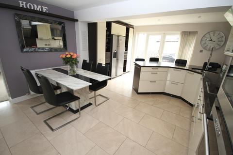 16 Sorrin Close, Idle, Bradford, BD10 8QF