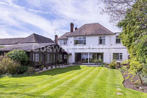 36 Uphill Road, London, NW7 4PP