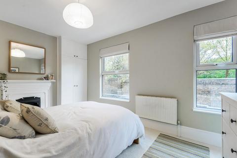38 Robson Road, London, SE27 9LB