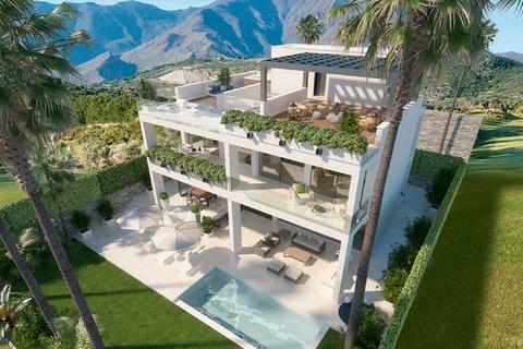 3 bedroom villa, Estepona, Malaga, Spain