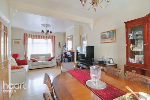 102 Bury Street, London, N9 7JR