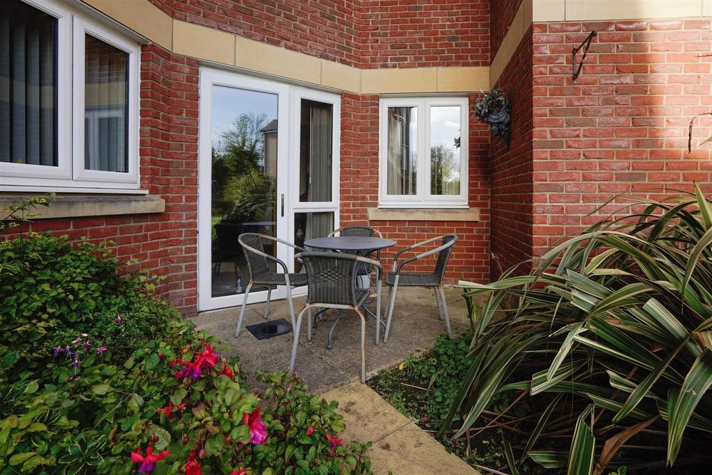 Booth Court, Handford Road, Ipswich 1 bed apartment for sale £155,000