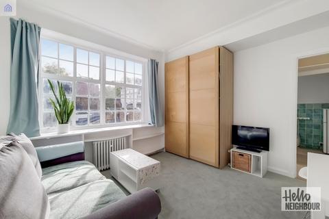 Studio to rent, Spring Street, London, W2