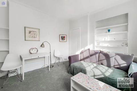 Studio to rent, Spring Street, London, W2