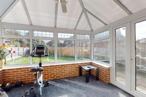 3 Flamingo Drive, Herne Bay, CT6 5RY