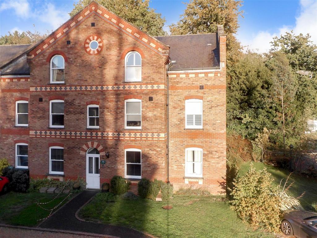 Southdowns Park, Haywards Heath, West Sussex 2 bed apartment for sale