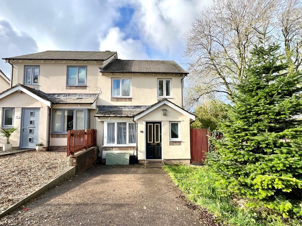 32 Pen Llwyn, Broadlands, Bridgend County Borough, CF31 5AZ 3 bed semi