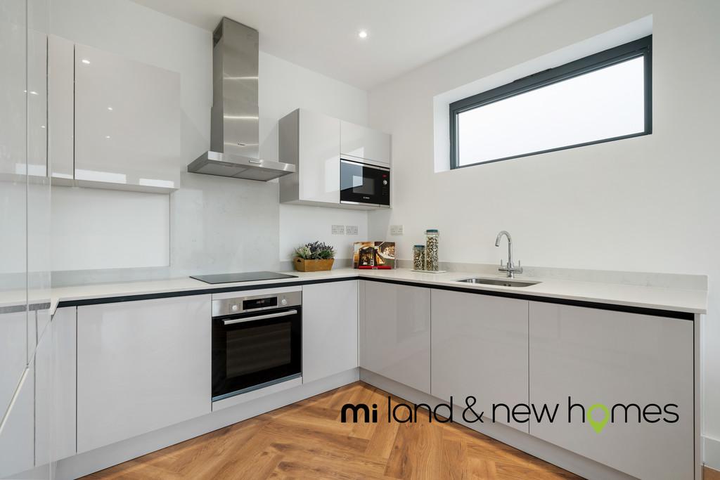 Walter Court, Disraeli Road, E7 1 bed apartment for sale £365,000