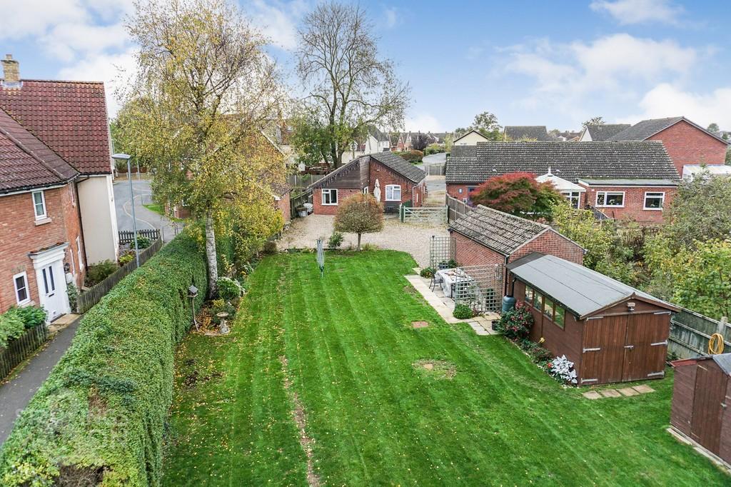 Park Close, Hethersett, Norwich 2 bed detached bungalow for sale £335,000