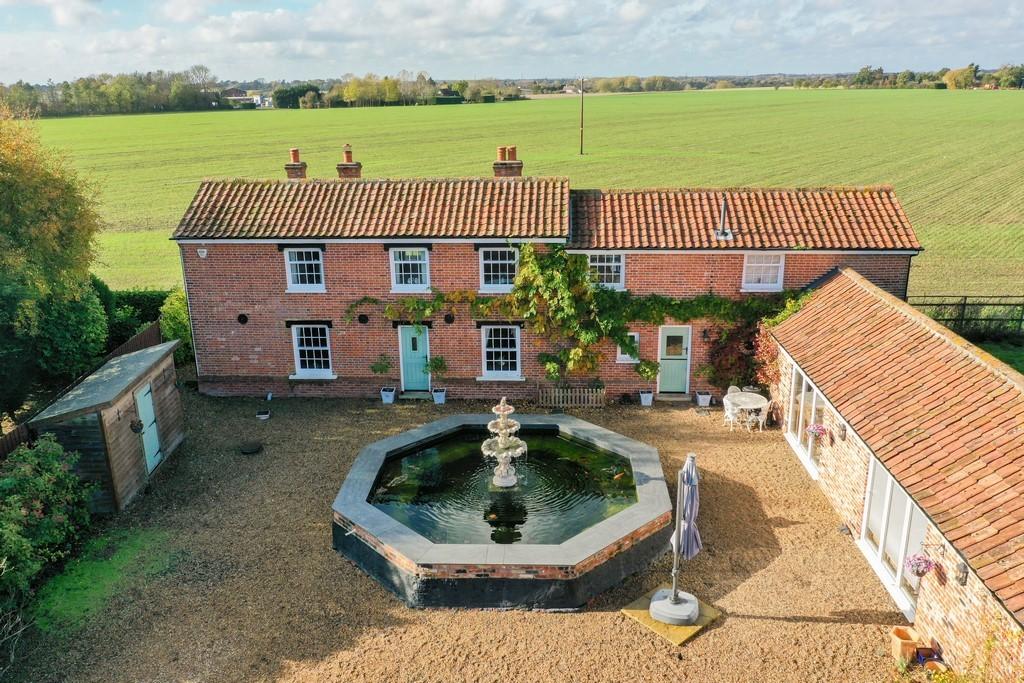 Occold, Eye 2 bed barn conversion £700,000