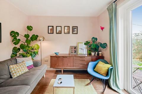 186 Dames Road, London, E7 0EB