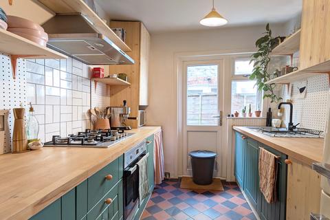 186 Dames Road, London, E7 0EB