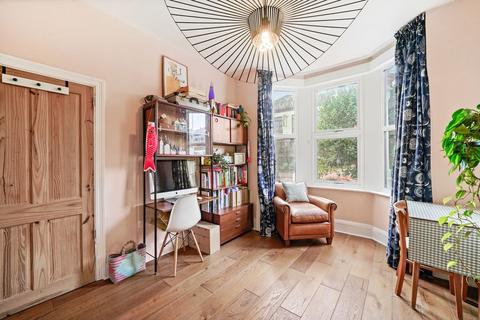 186 Dames Road, London, E7 0EB